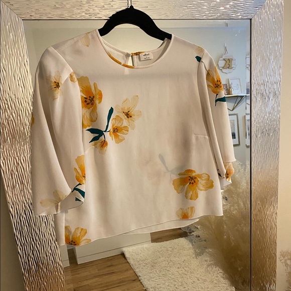 *SOLD* Wilfred floral short sleeve blouse from Aritzia - Picture 1 of 2
